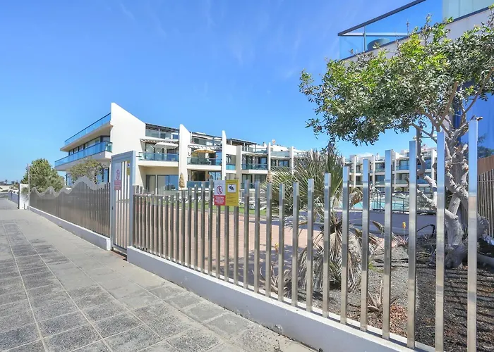 Oceanfront With Pool * Cotillo