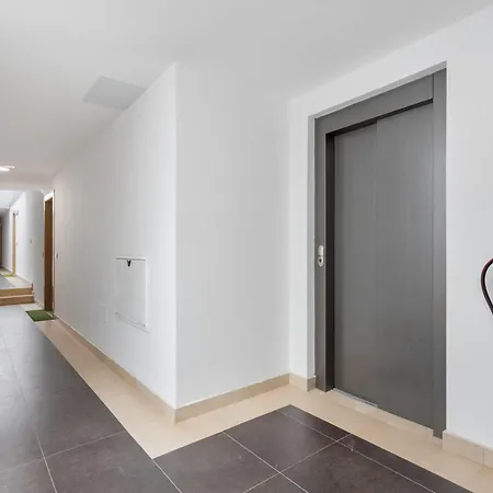 בית נופש Oceanfront With Pool *