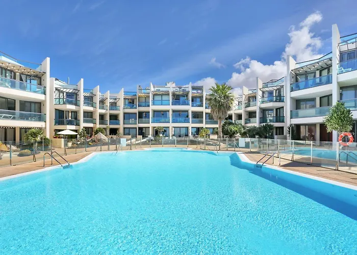 بيت للعطل Oceanfront With Pool Cotillo